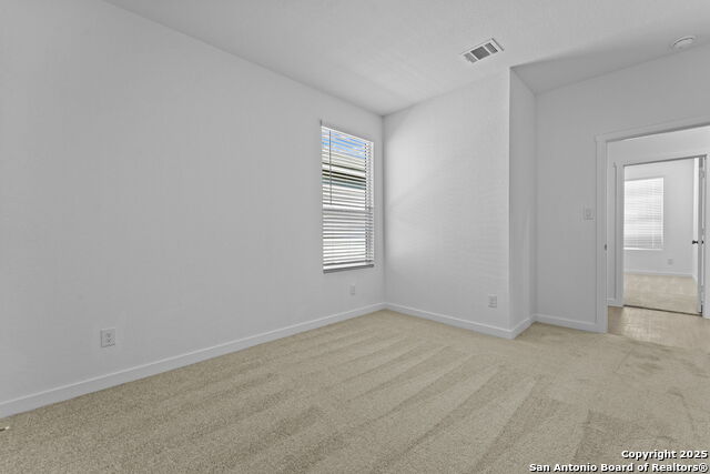 Image 21 of 26 For 732 Horsetail Ln