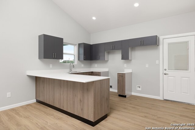 Image 16 of 27 For 2700 Mockingbird Road