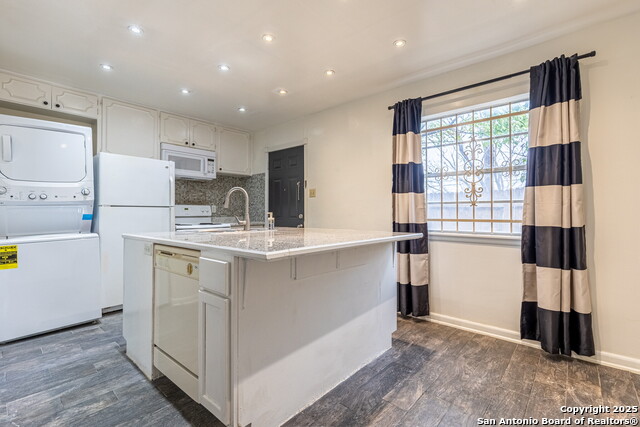 Image 12 of 28 For 6427 Wurzbach  Apt 24