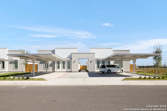 Details for 1016 Palm Drive, Alamo, TX 78516