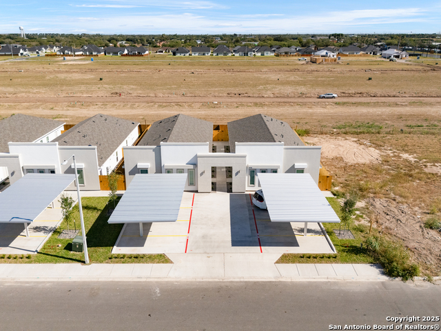 Listing photo id 0 for 1016 Palm Drive