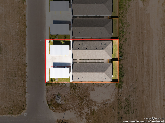 Listing photo id 1 for 1016 Palm Drive