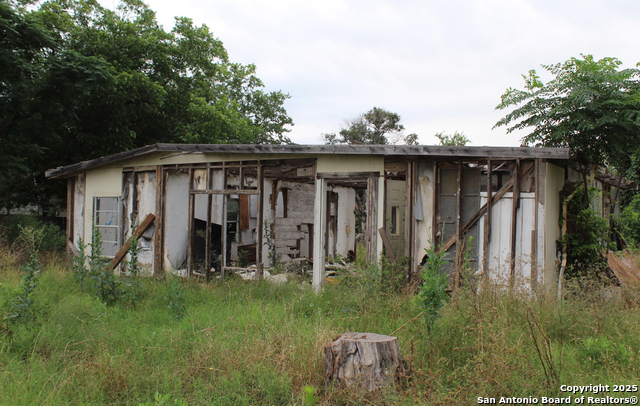 Image 7 of 8 For 560 Loop 1604 E