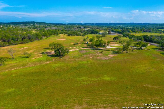 Image 4 of 20 For 327 Waring Welfare Road