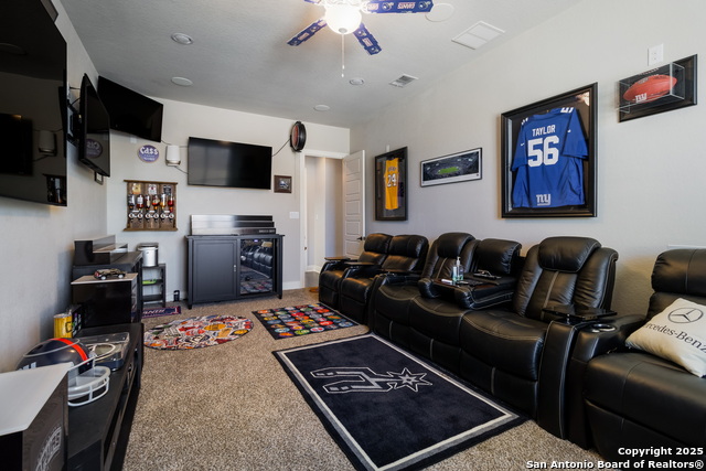 Image 28 of 35 For 10588 Gage Park