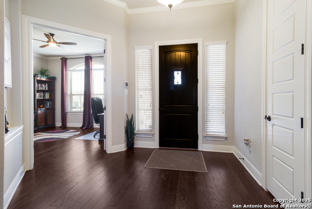 Image 9 of 35 For 10588 Gage Park