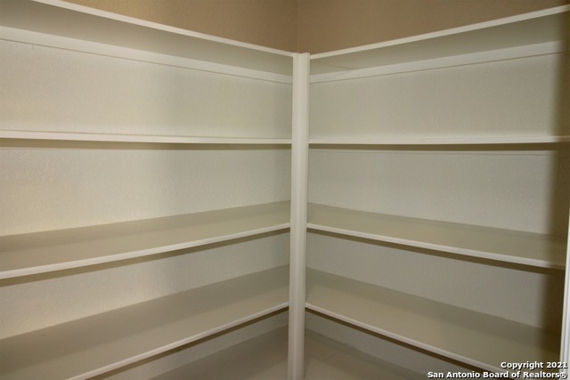 Image 7 of 26 For 9118 Hogarten