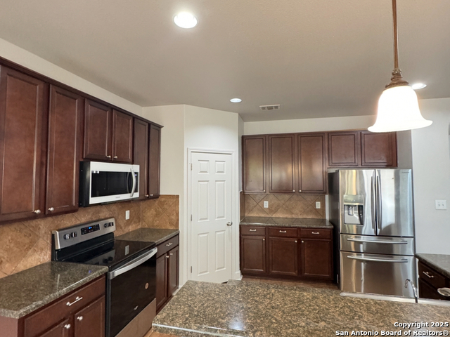 Image 8 of 9 For 1011 Orchid Grv