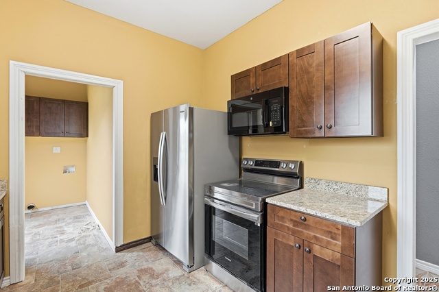 Image 10 of 32 For 9455 Foster Rd S