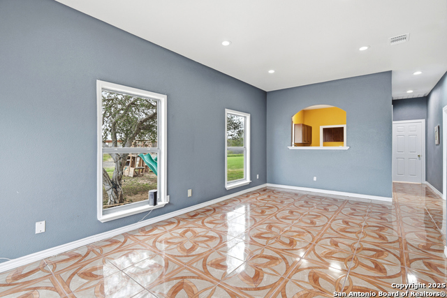 Image 6 of 32 For 9455 Foster Rd S