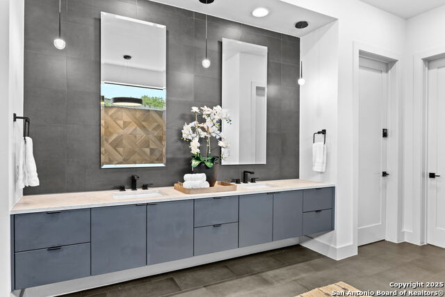 Listing photo id 27 for 211 Wellesley Hill