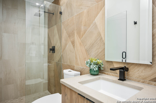 Listing photo id 37 for 211 Wellesley Hill