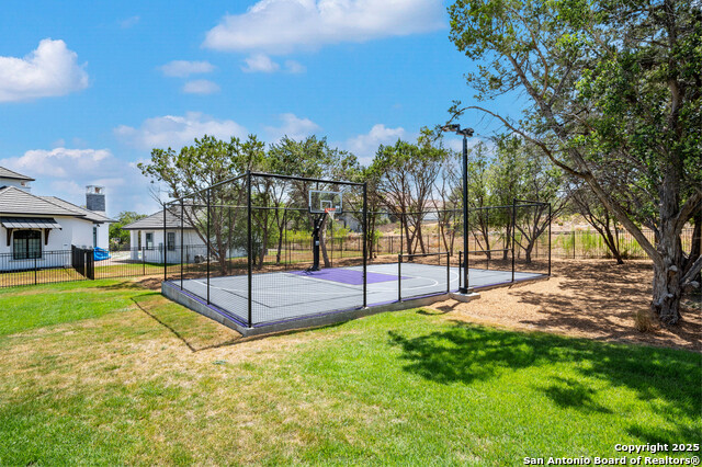 Listing photo id 56 for 211 Wellesley Hill