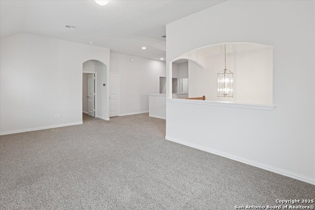 Image 29 of 36 For 715 Gallorette