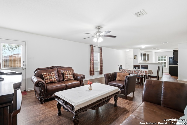 Listing photo id 11 for 12251 Siragusa