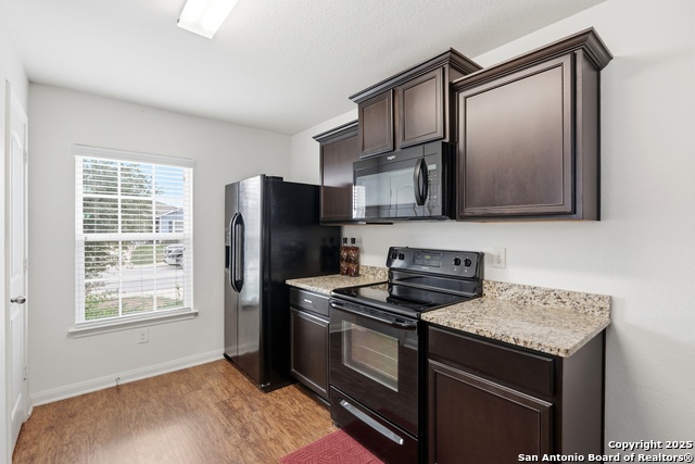 Listing photo id 3 for 12251 Siragusa