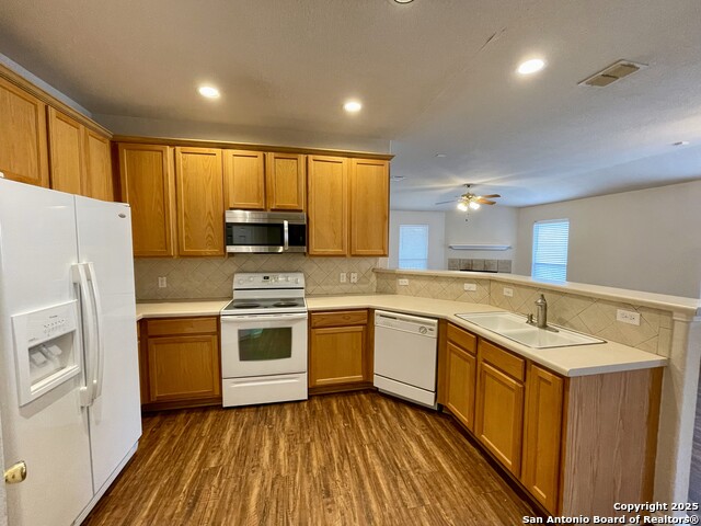 Image 11 of 29 For 102 Lindseys