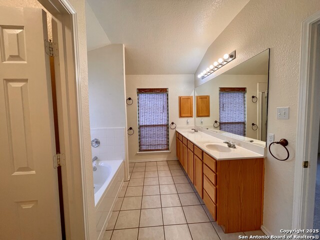 Image 14 of 29 For 102 Lindseys