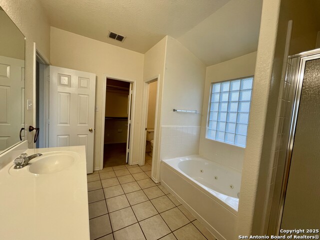 Image 16 of 29 For 102 Lindseys