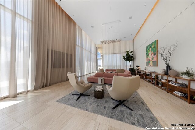 Listing photo id 27 for 313 17th  1204