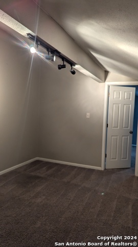 Image 25 of 41 For 5758 Spring Moon