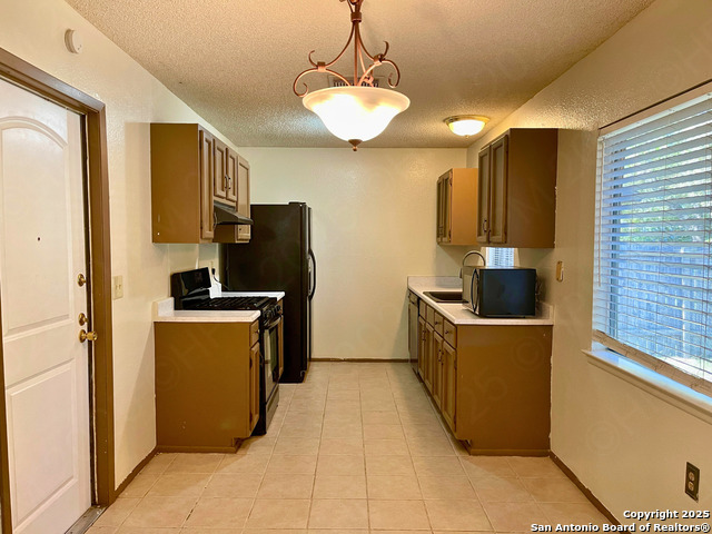 Image 6 of 16 For 5959 Oak Run St