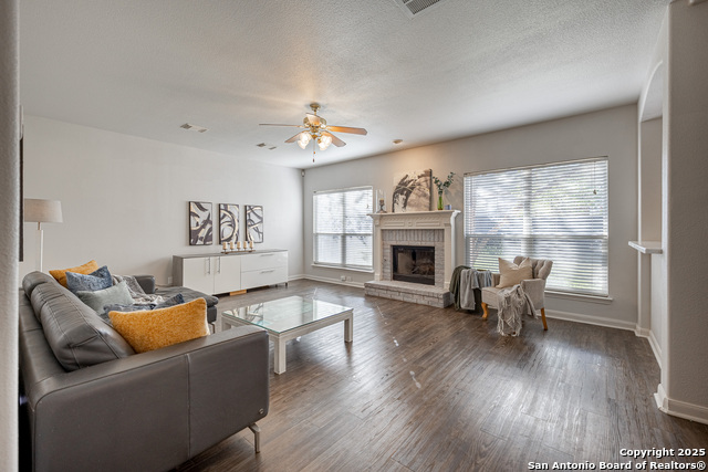 Image 9 of 44 For 1514 Crescent Ct