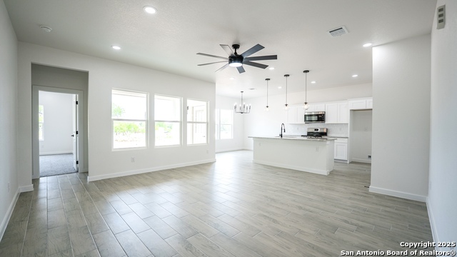 Details for 16720 Llano Estacado, Atascosa, TX 78002