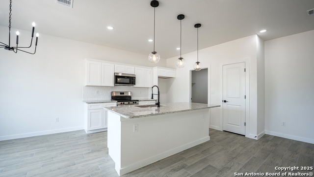 Image 4 of 32 For 16720 Llano Estacado