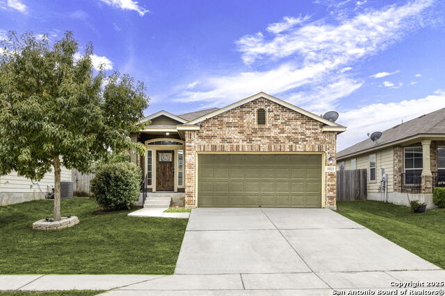 Details for 1021 Lauren St, New Braunfels, TX 78130