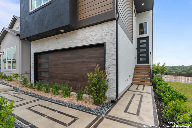 Image 4 of 39 For 2218 Briggs Summit