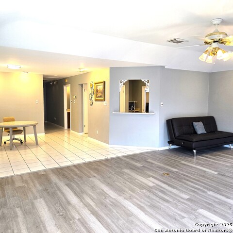 Image 9 of 27 For 23007 Breeze St S