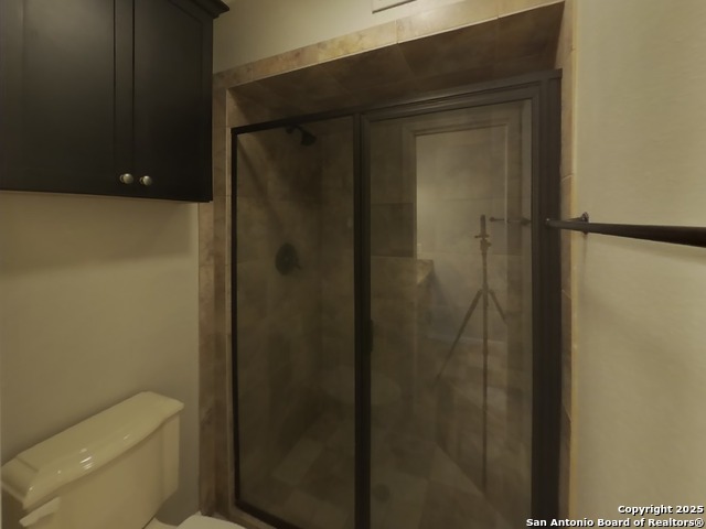 Image 10 of 22 For 418 Tammy  