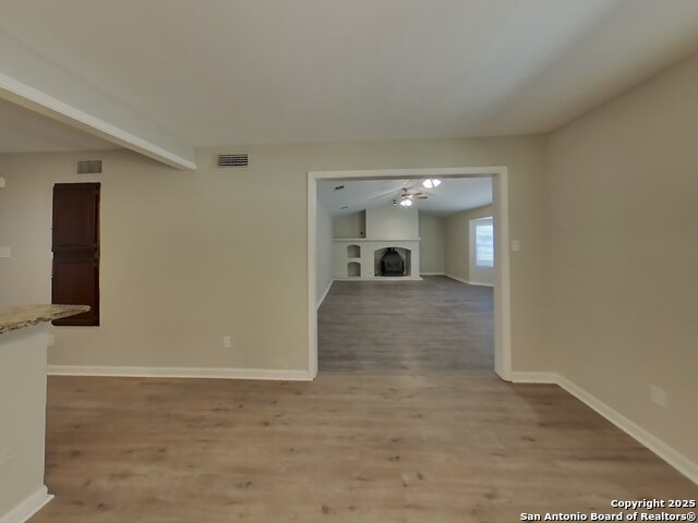 Image 5 of 22 For 418 Tammy  