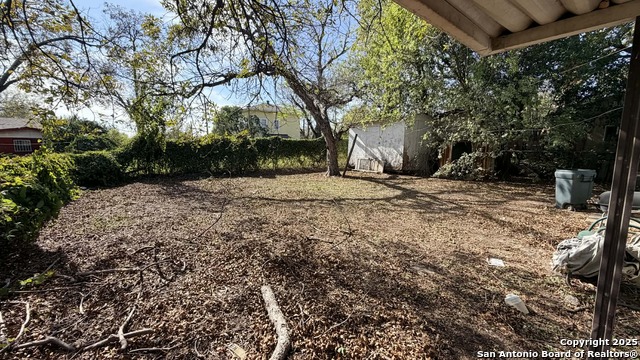 Image 6 of 17 For 906 Canton  