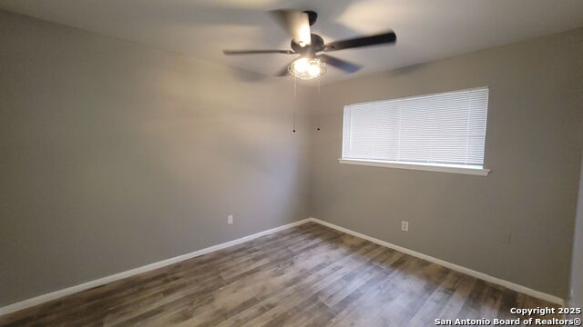 Image 11 of 15 For 516 Gentleman  5