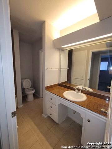 Image 7 of 15 For 516 Gentleman  5