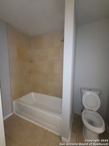 Image 8 of 15 For 516 Gentleman  5