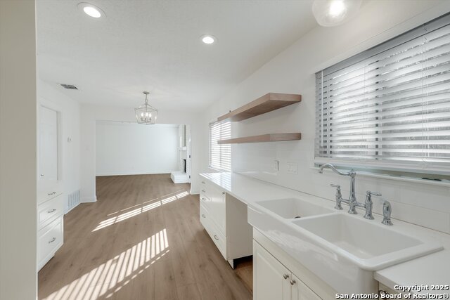 Listing photo id 11 for 7279 Pine Branch