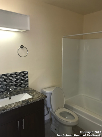 Image 11 of 14 For 5643 Sir Gareth Dr