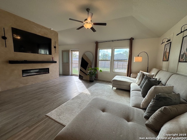 Image 15 of 43 For 5510 Coral Valley