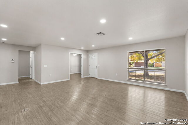 Image 16 of 39 For 12714 La Fonda