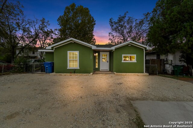 Details for 130 Southcross Blvd E, San Antonio, TX 78214