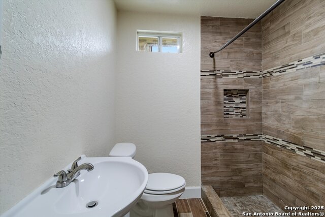 Image 15 of 25 For 130 Southcross Blvd E