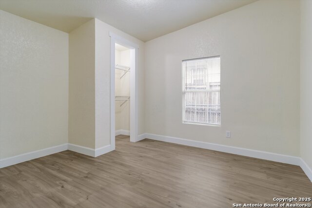 Image 16 of 25 For 130 Southcross Blvd E