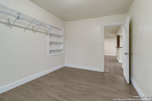 Image 21 of 25 For 130 Southcross Blvd E