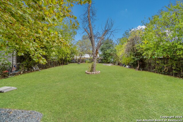 Image 22 of 25 For 130 Southcross Blvd E