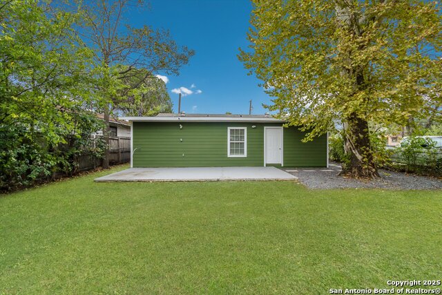 Image 24 of 25 For 130 Southcross Blvd E