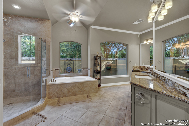 Image 27 of 50 For 9752 Trophy Oaks