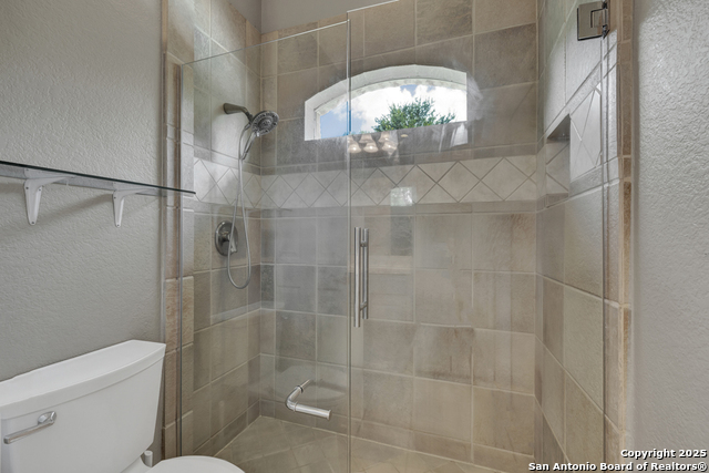 Image 33 of 50 For 9752 Trophy Oaks